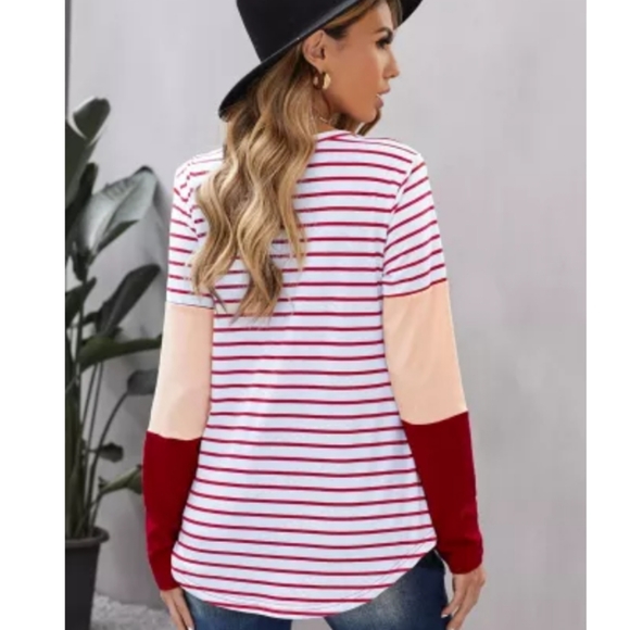 ♥️New boutique Red sequins heart top - Picture 4 of 9